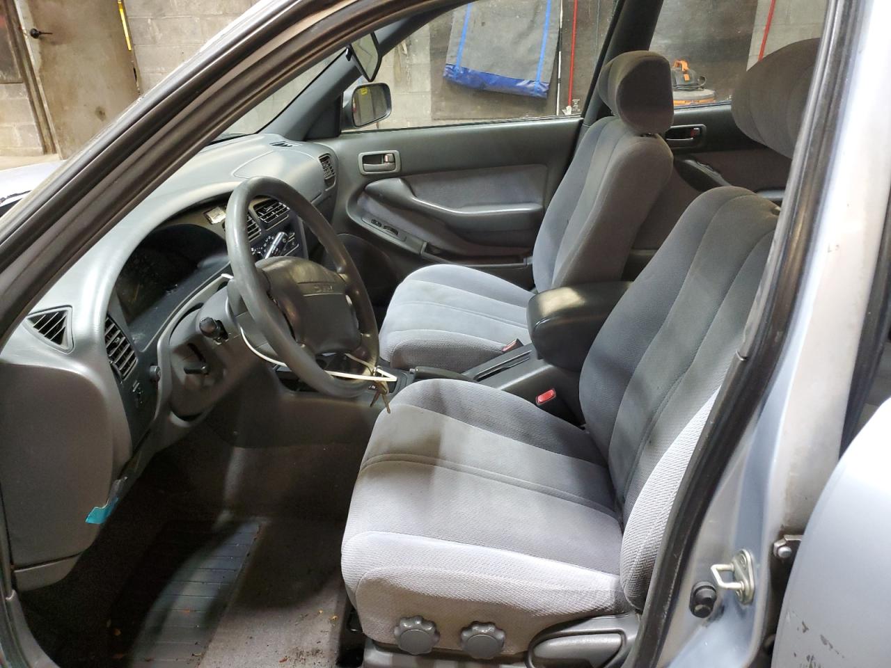 1995 Toyota Camry - Image 7