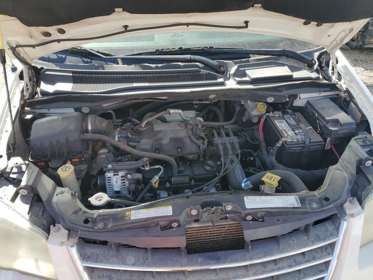 2009 Chrysler Town & Country - Image 12