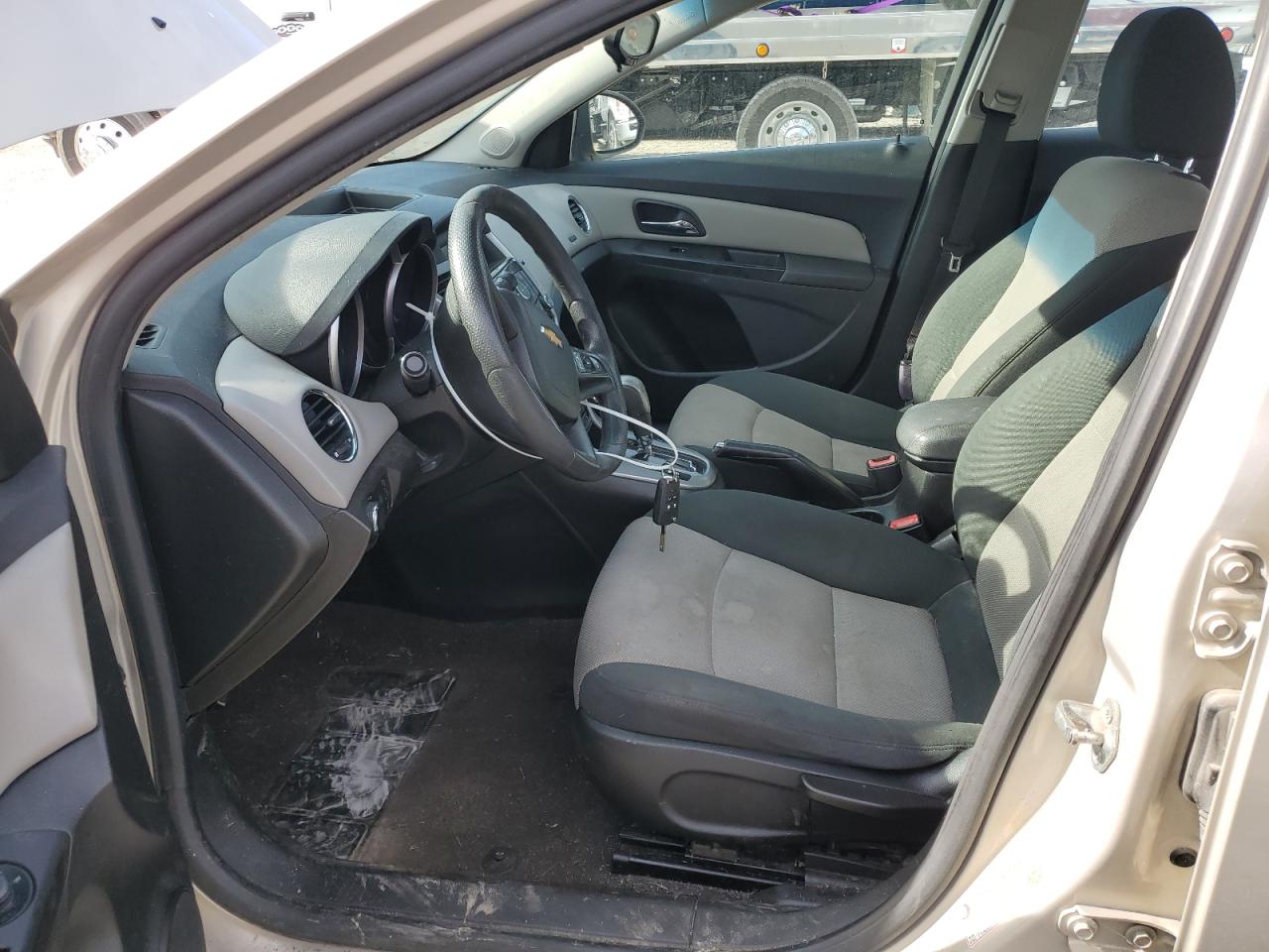 2012 Chevrolet Cruze - Image 7