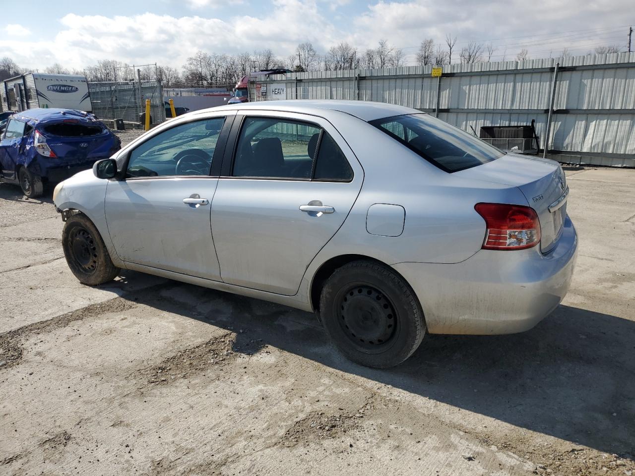 2007 Toyota Yaris - Image 2