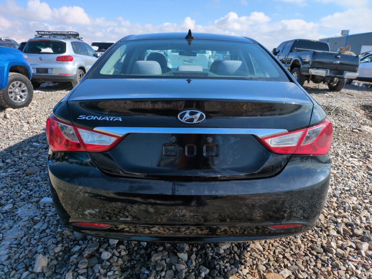 2011 Hyundai Sonata - Image 6