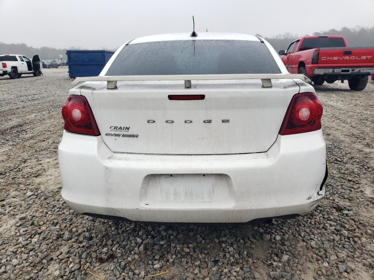 2012 Dodge Avenger - Image 6