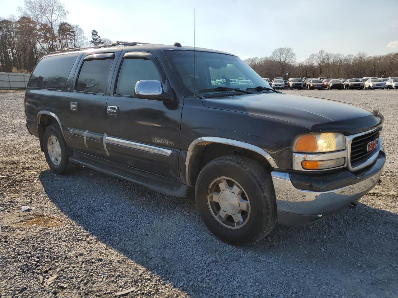 2004 GMC Yukon - Image 4