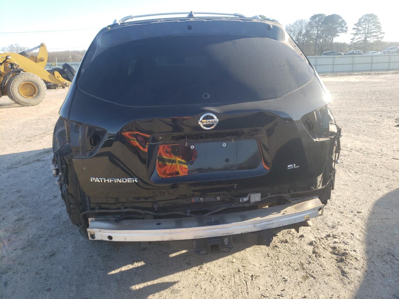 2014 Nissan Pathfinder - Image 6