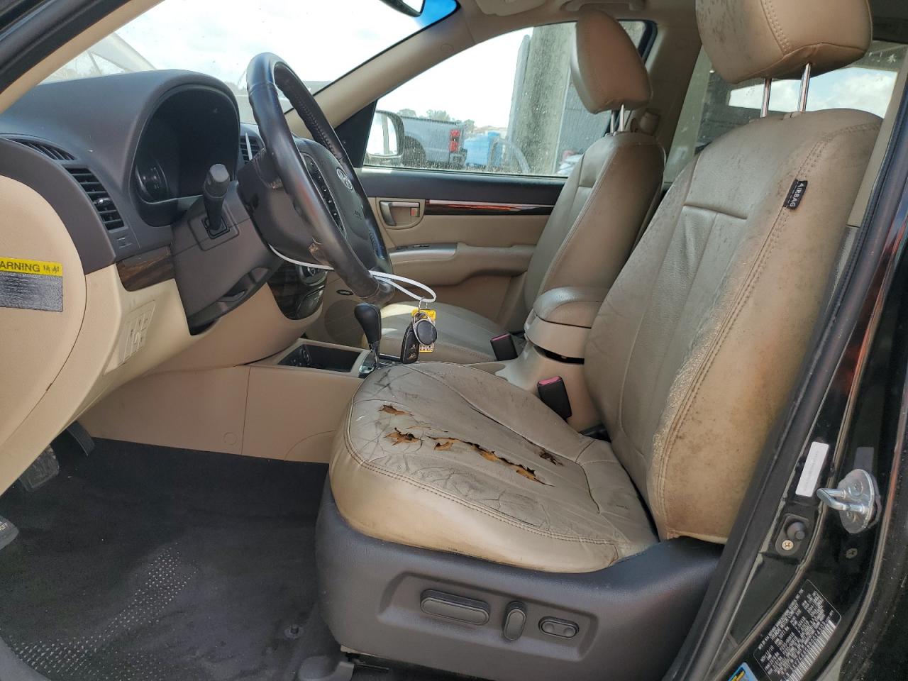 2011 Hyundai Santa Fe - Image 7