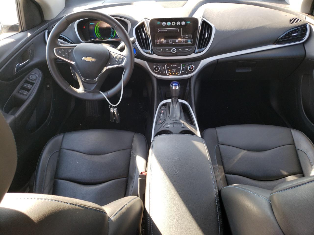 2017 Chevrolet Volt - Image 8
