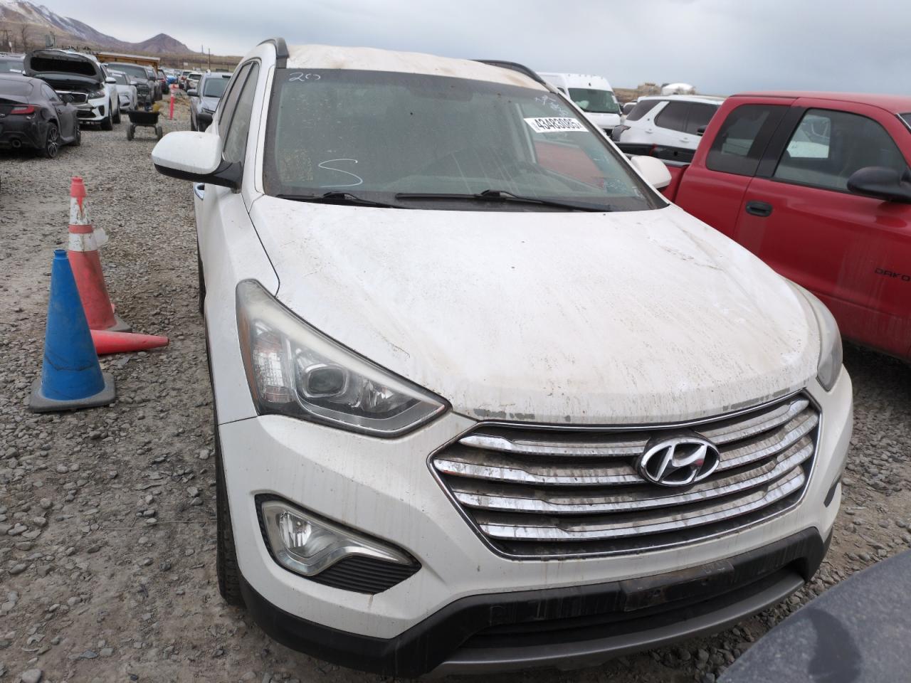 2015 Hyundai Santa Fe - Image 5