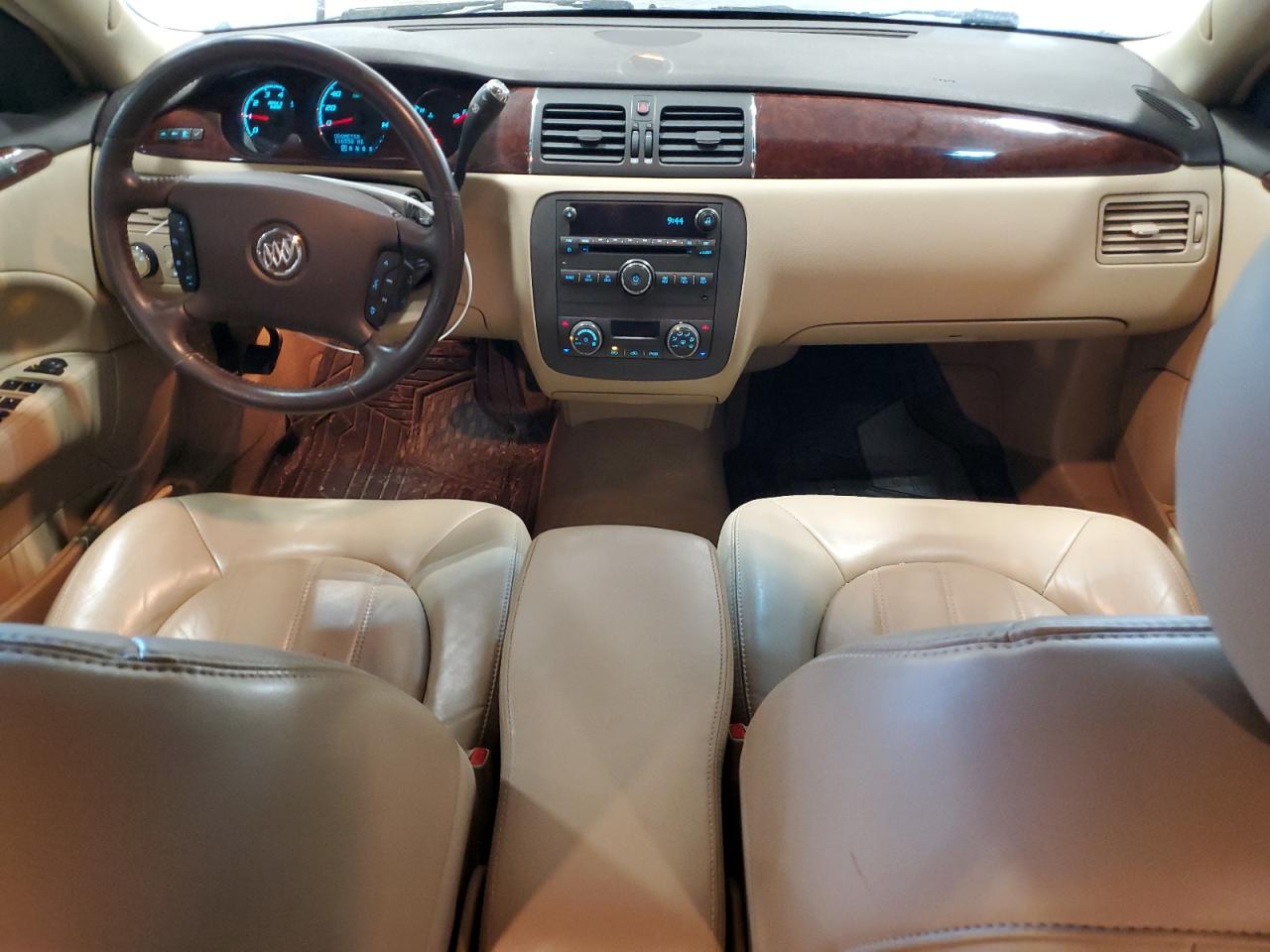 2009 Buick Lucerne - Image 8