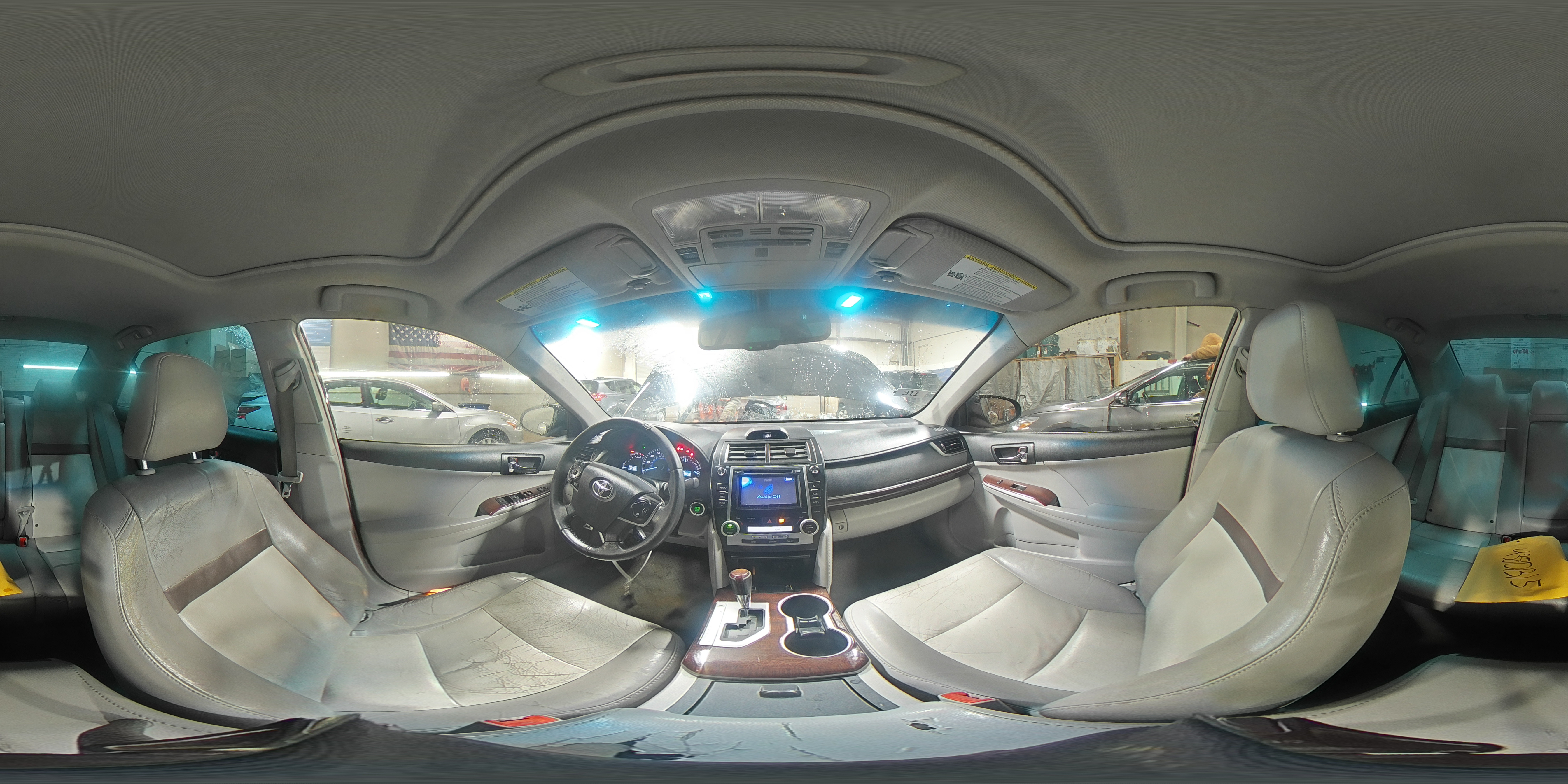 2012 Toyota Camry - Image 14