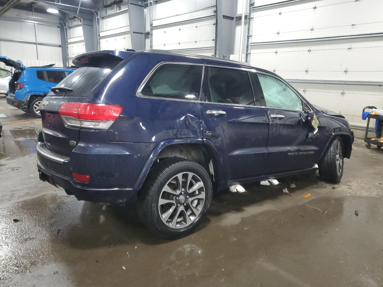 2017 Jeep Grand Cherokee - Image 3