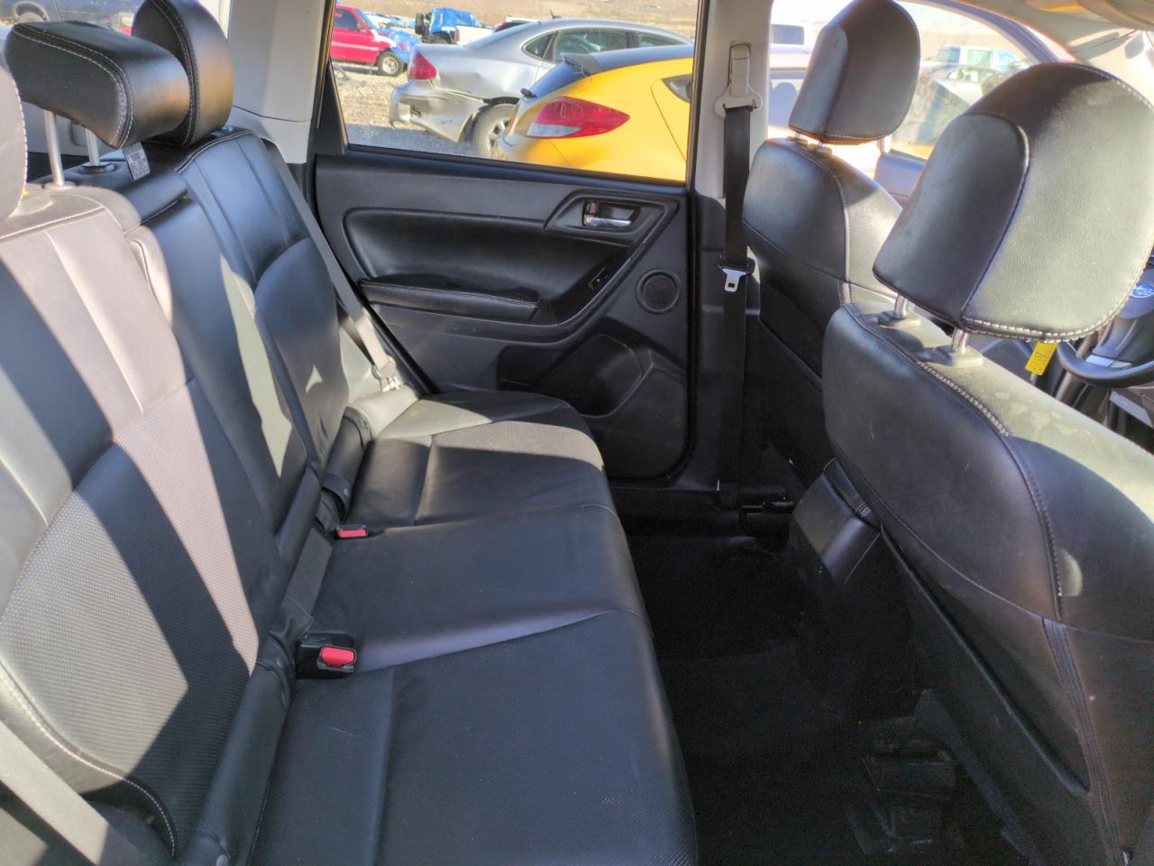 2016 Subaru Forester - Image 10