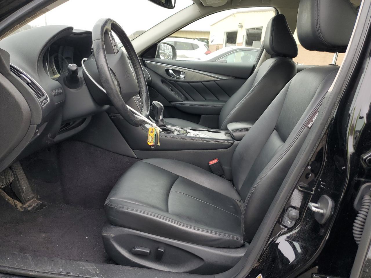 2015 Infiniti Q50 - Image 7