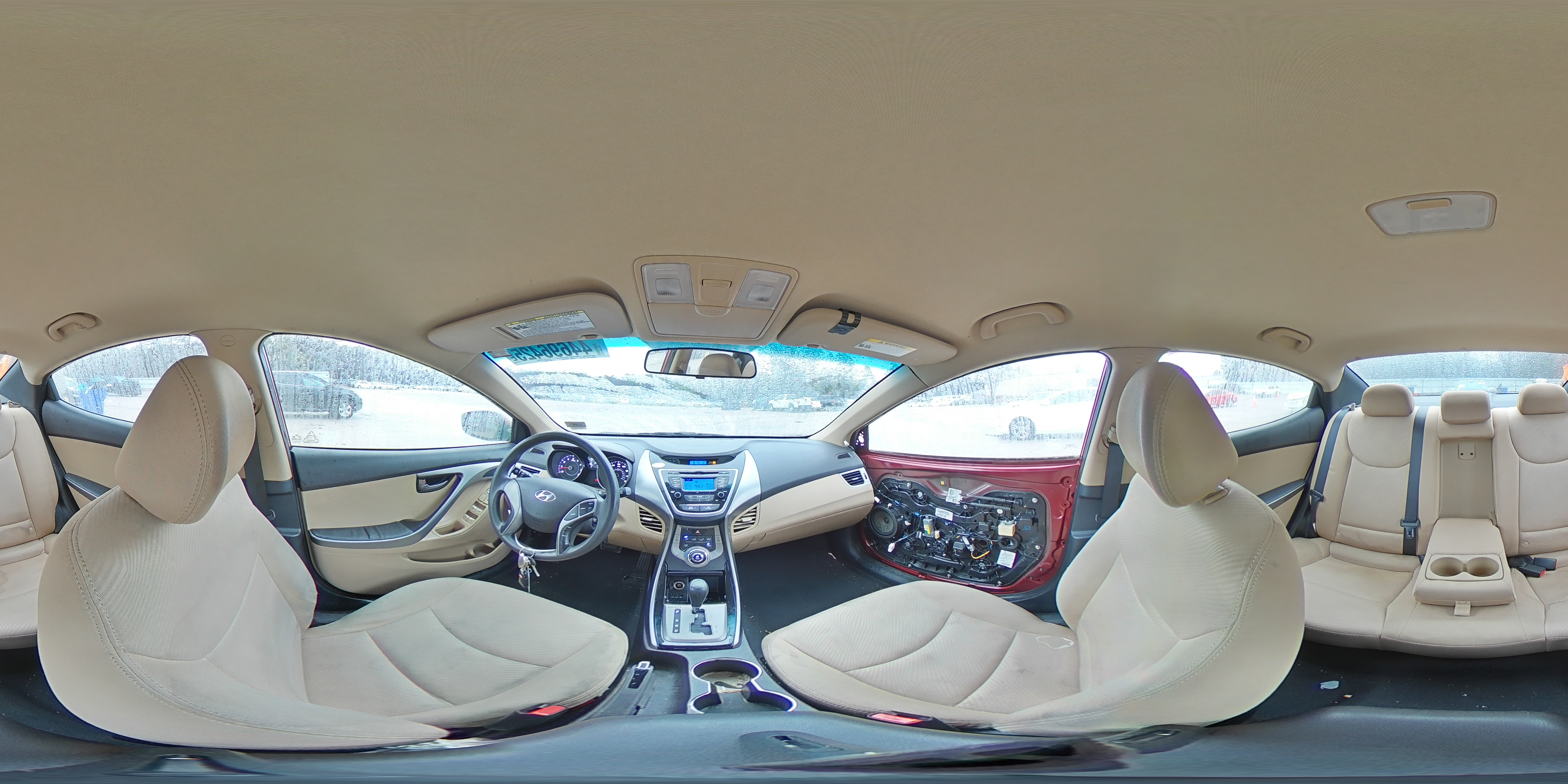 2013 Hyundai Elantra - Image 13