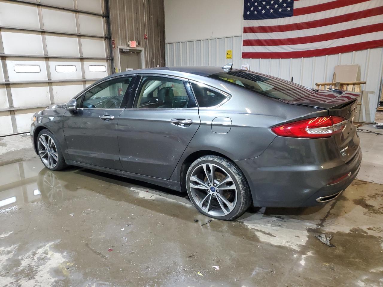 2020 Ford Fusion - Image 2