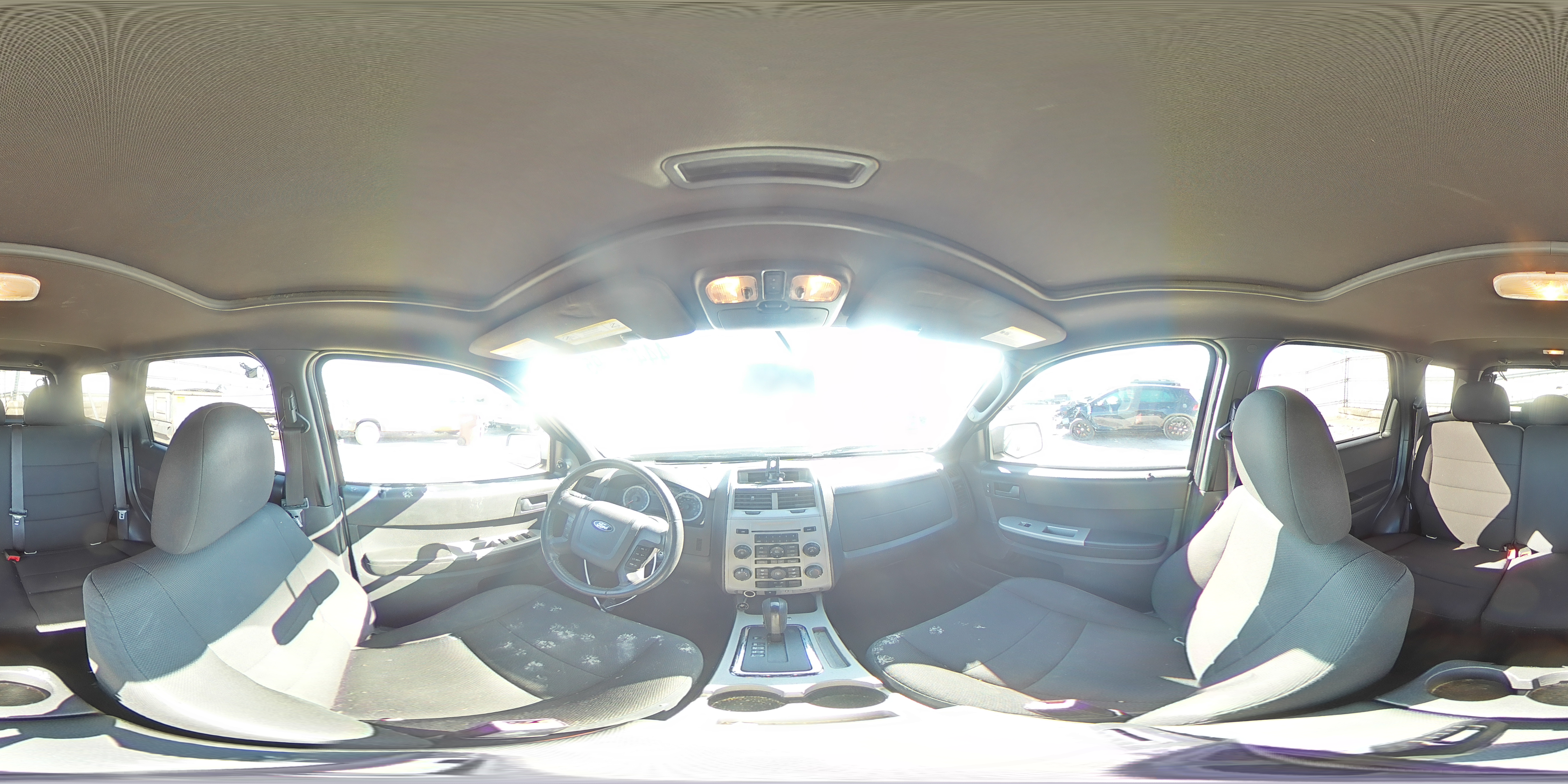 2010 Ford Escape - Image 13