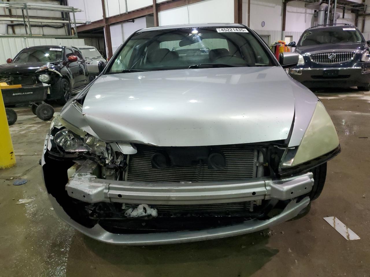 2004 Honda Accord - Image 5