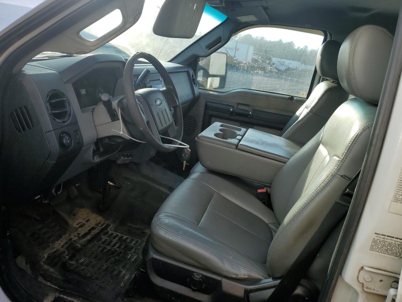 2012 Ford F350 - Image 7