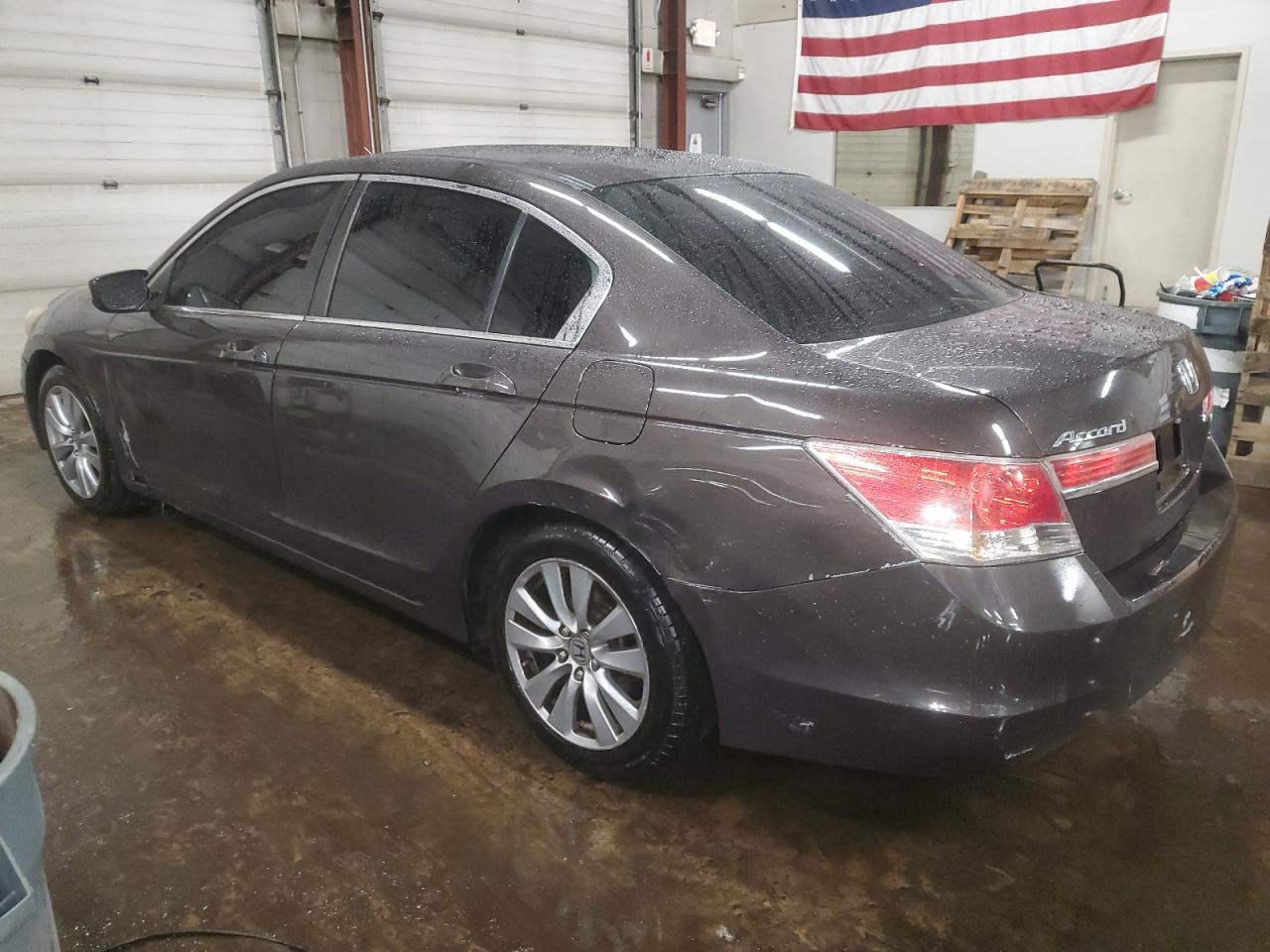 2011 Honda Accord - Image 2