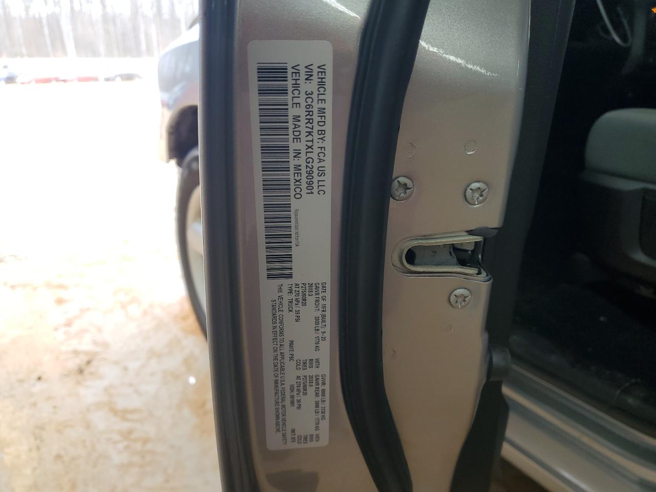 2020 RAM 1500 - Image 14
