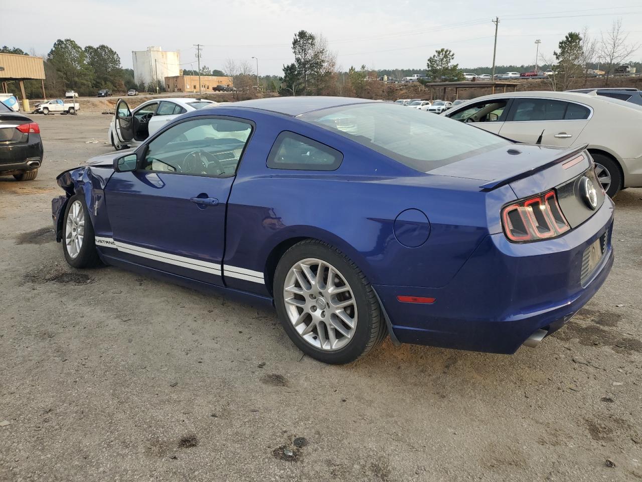 2014 Ford Mustang - Image 2