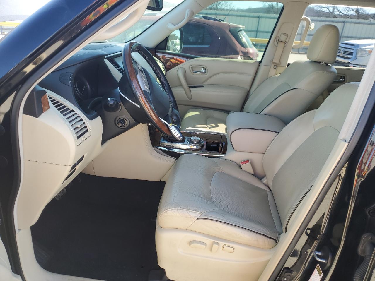 2018 Infiniti QX80 - Image 7