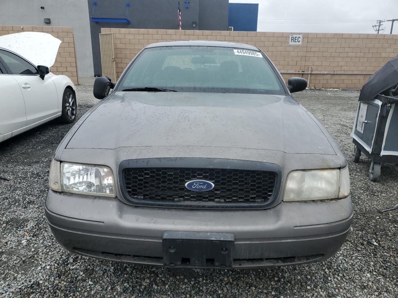 2007 Ford Crown Victoria - Image 5