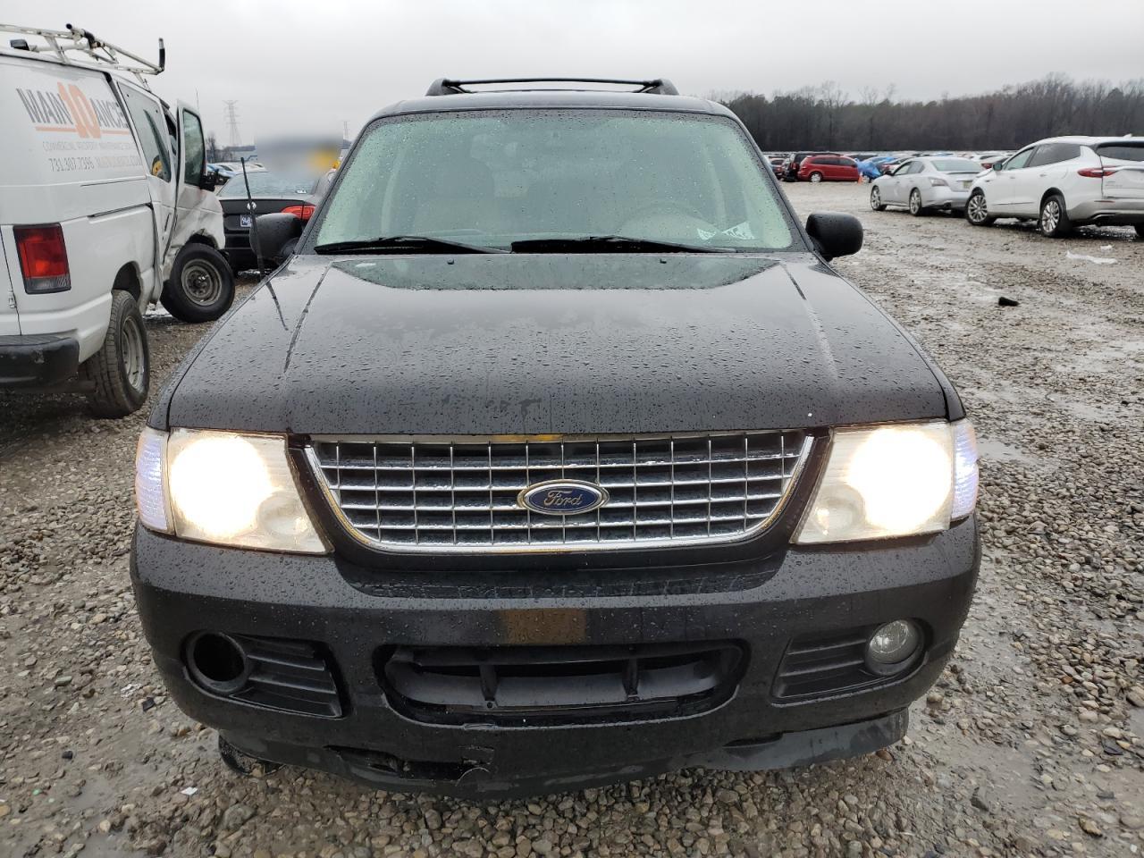 2005 Ford Explorer - Image 5