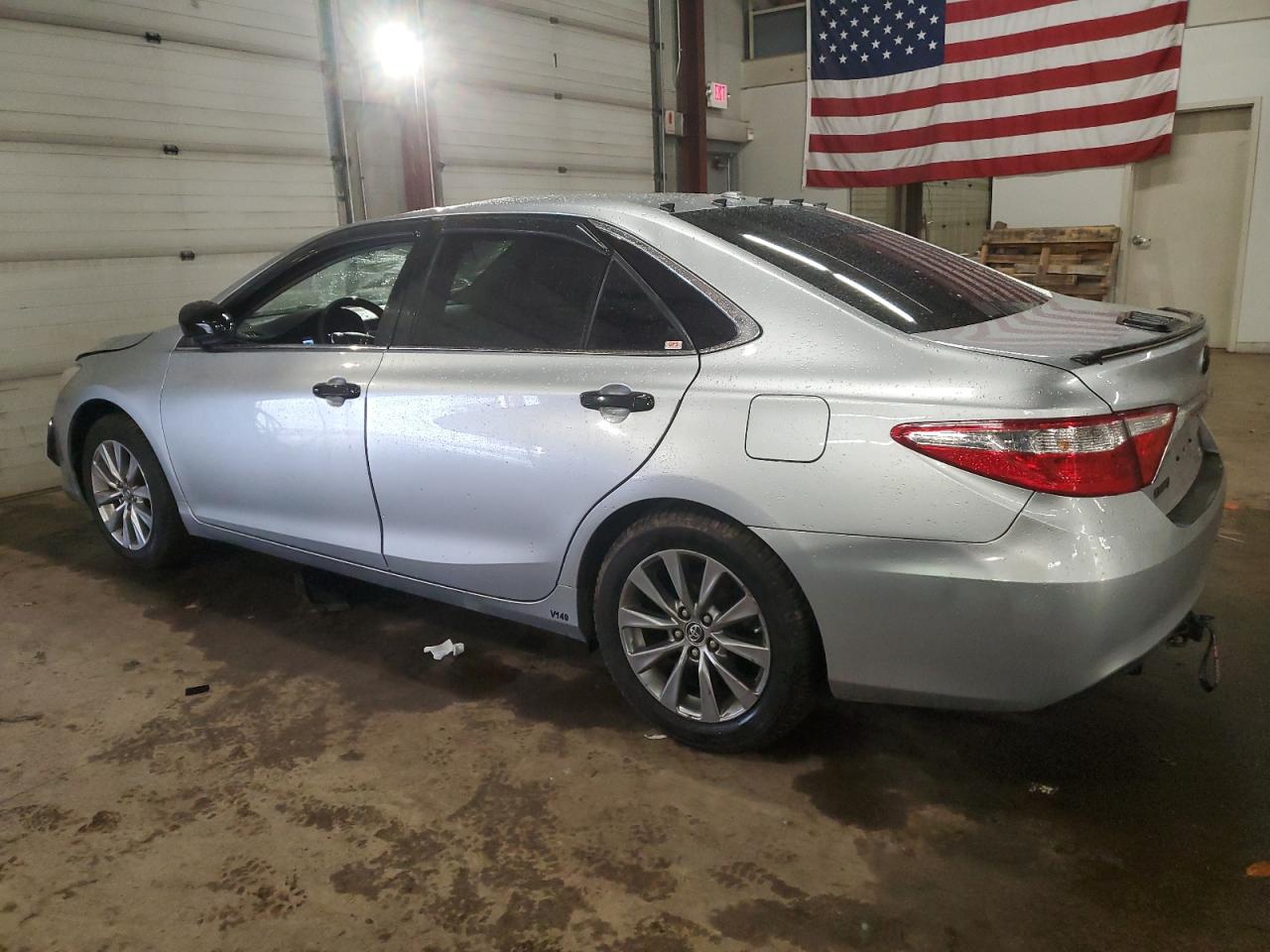 2015 Toyota Camry - Image 2