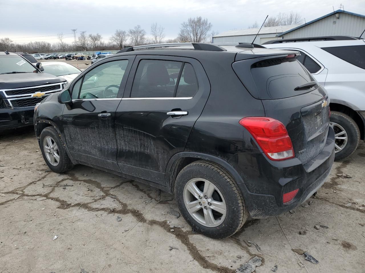 2019 Chevrolet Trax - Image 2