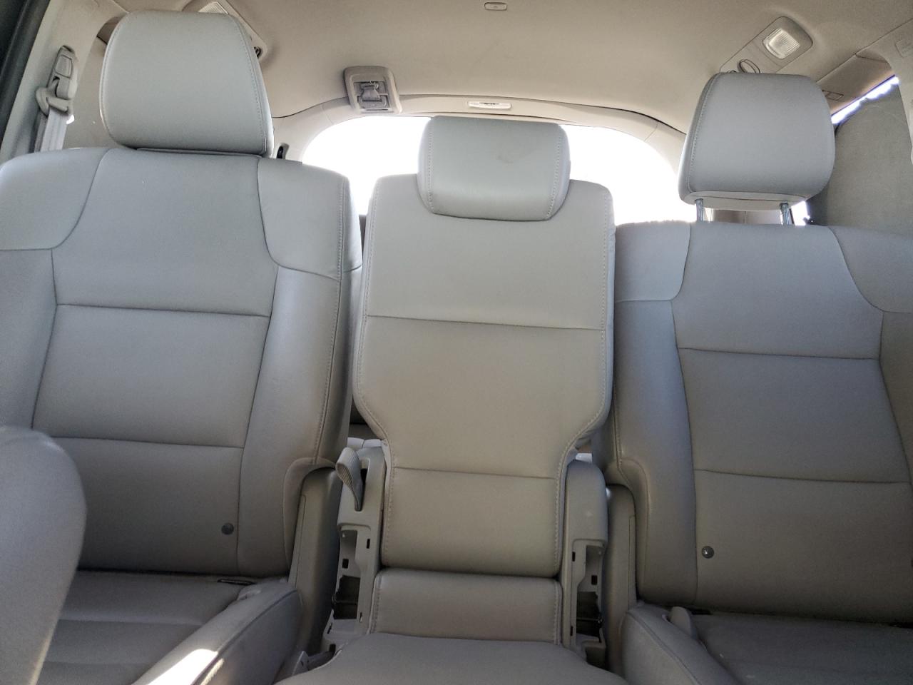 2014 Honda Odyssey - Image 10