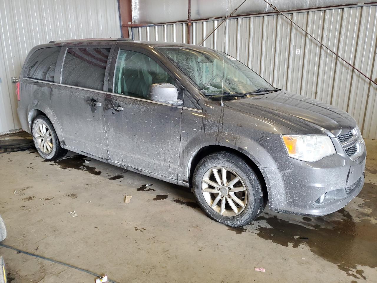 2018 Dodge Caravan - Image 4