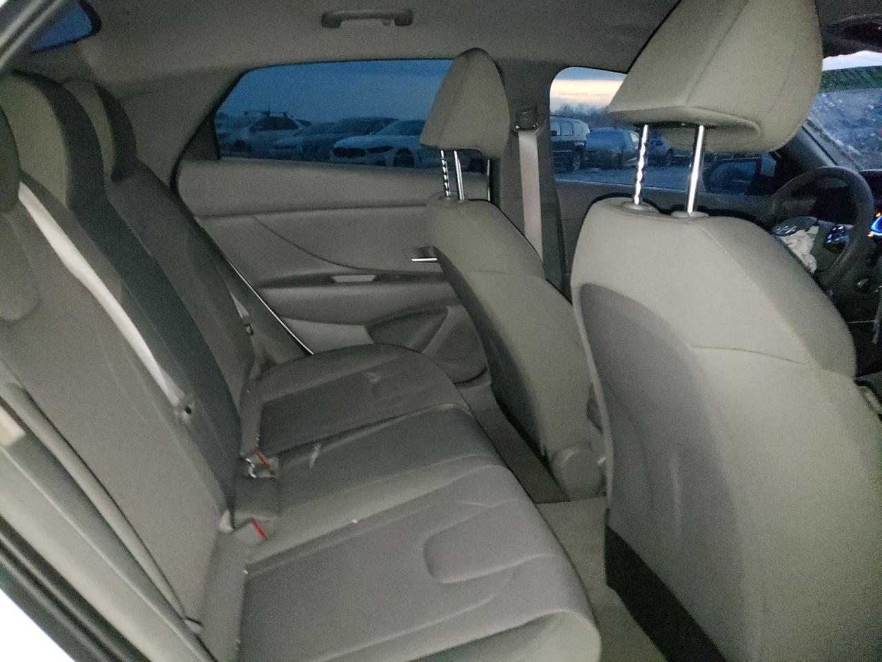 2024 Hyundai Elantra - Image 10