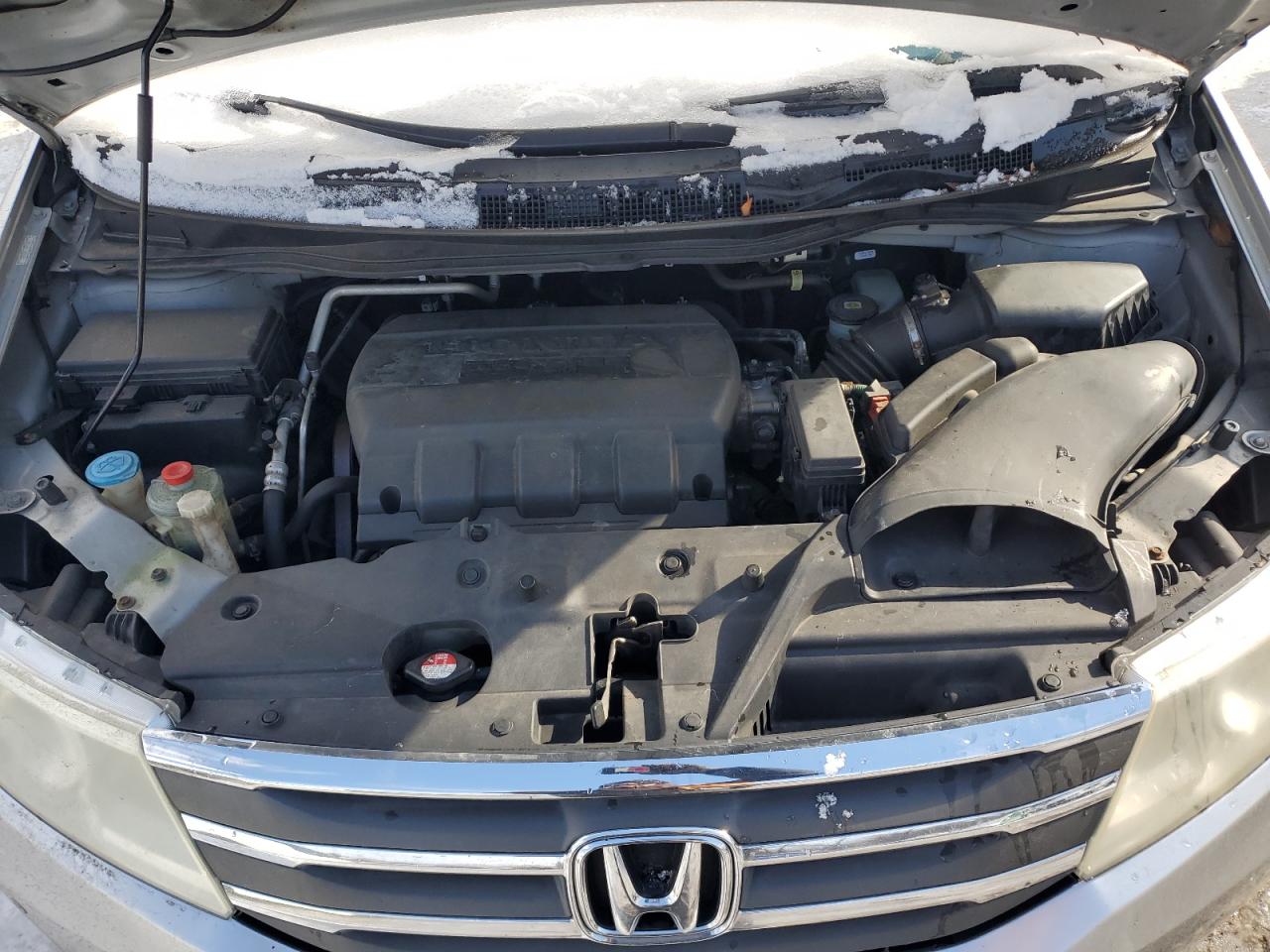 2012 Honda Odyssey - Image 12