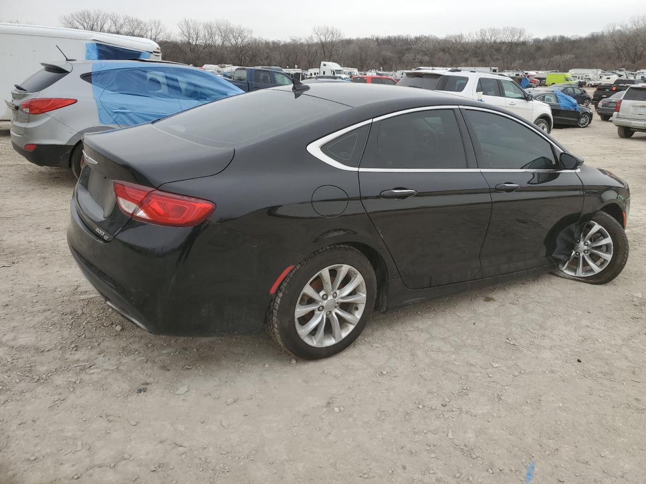 2015 Chrysler 200 - Image 3