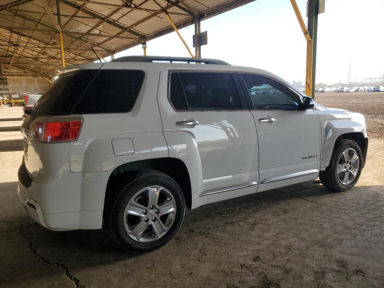2014 GMC Terrain - Image 3