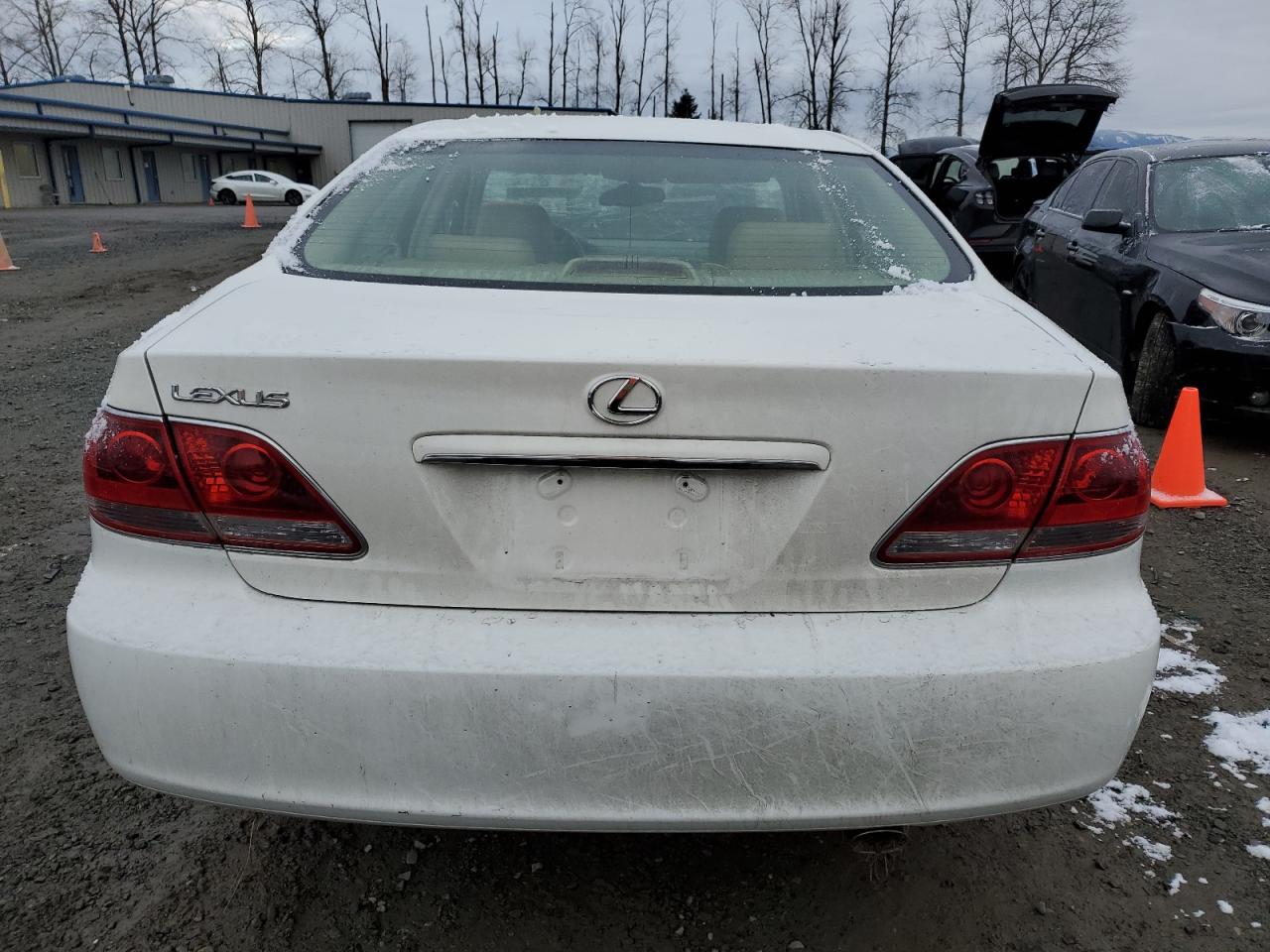 2005 Lexus ES - Image 6
