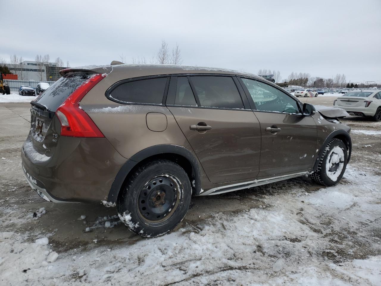 2015 Volvo V60 - Image 3