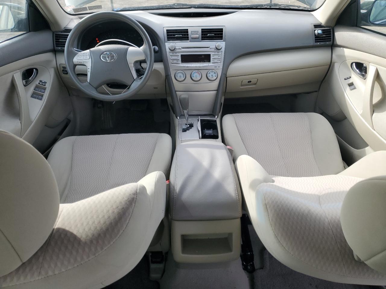 2011 Toyota Camry - Image 8