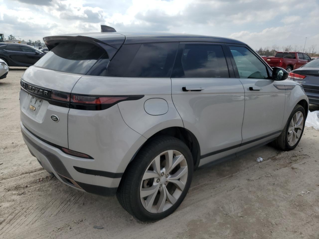 2022 Land Rover Range Rover - Image 3