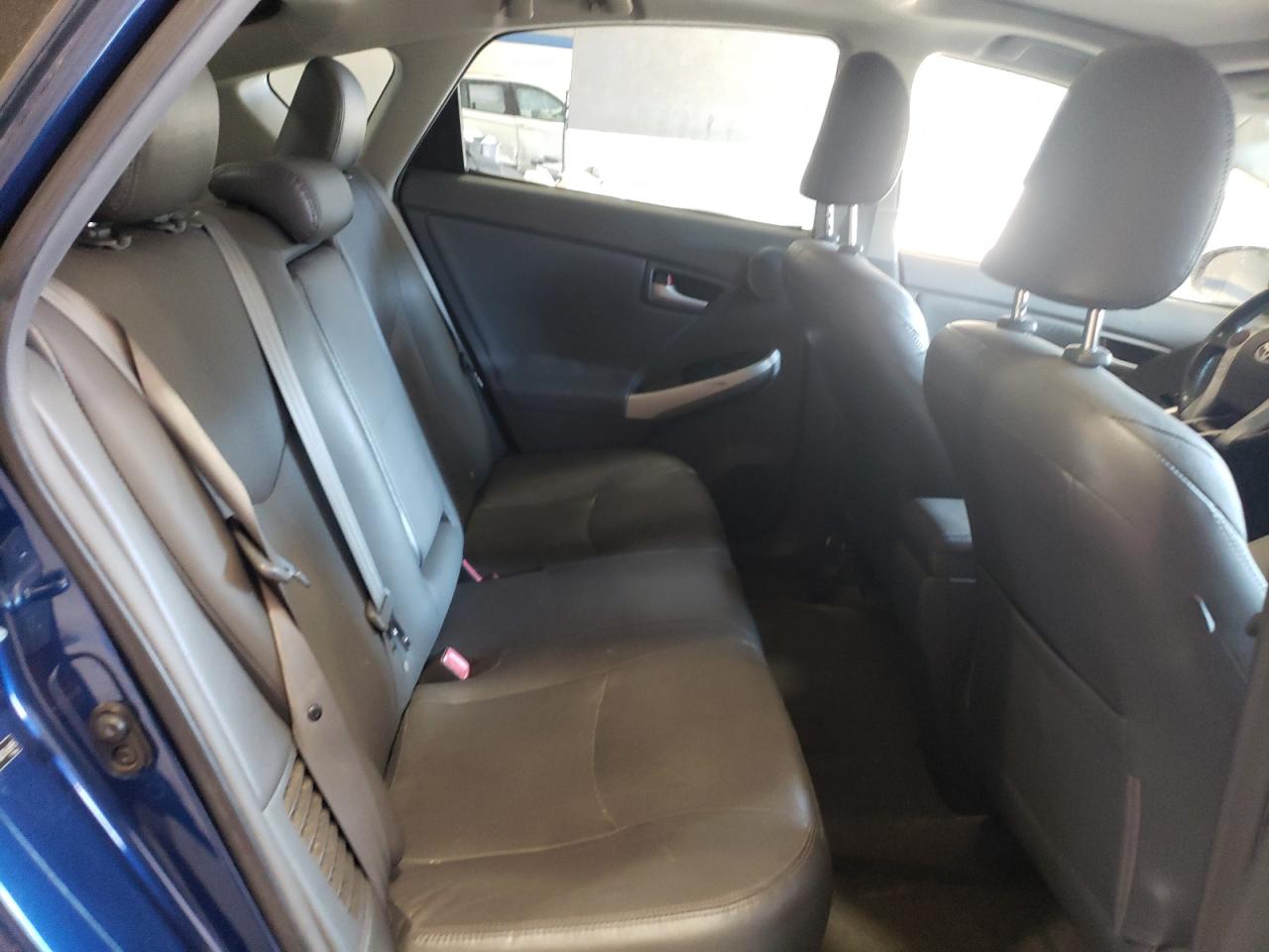 2011 Toyota Prius - Image 10