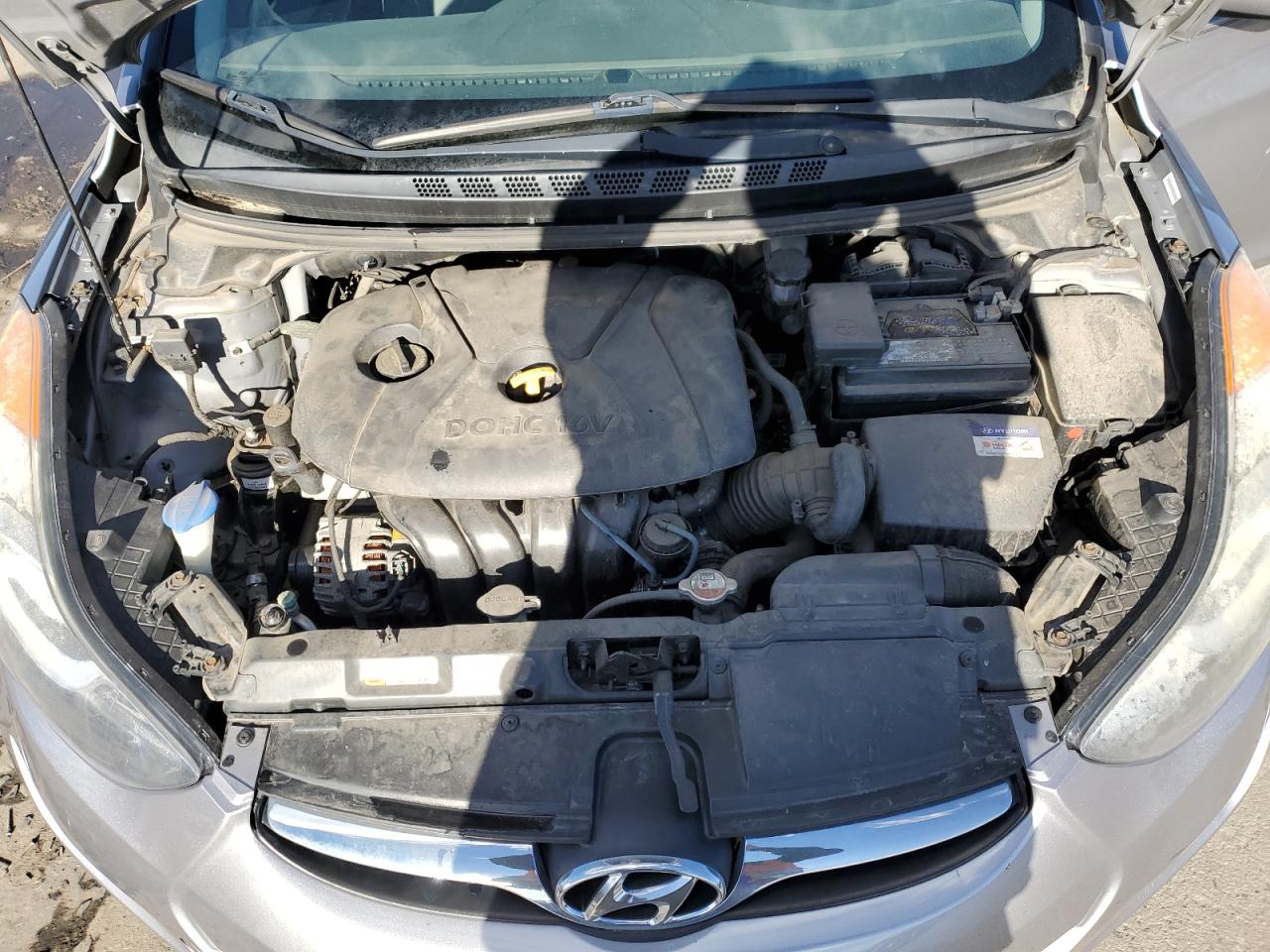 2013 Hyundai Elantra - Image 11
