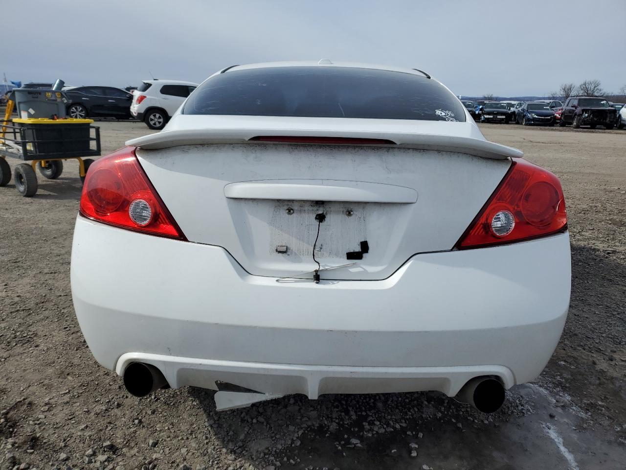 2010 Nissan Altima - Image 6