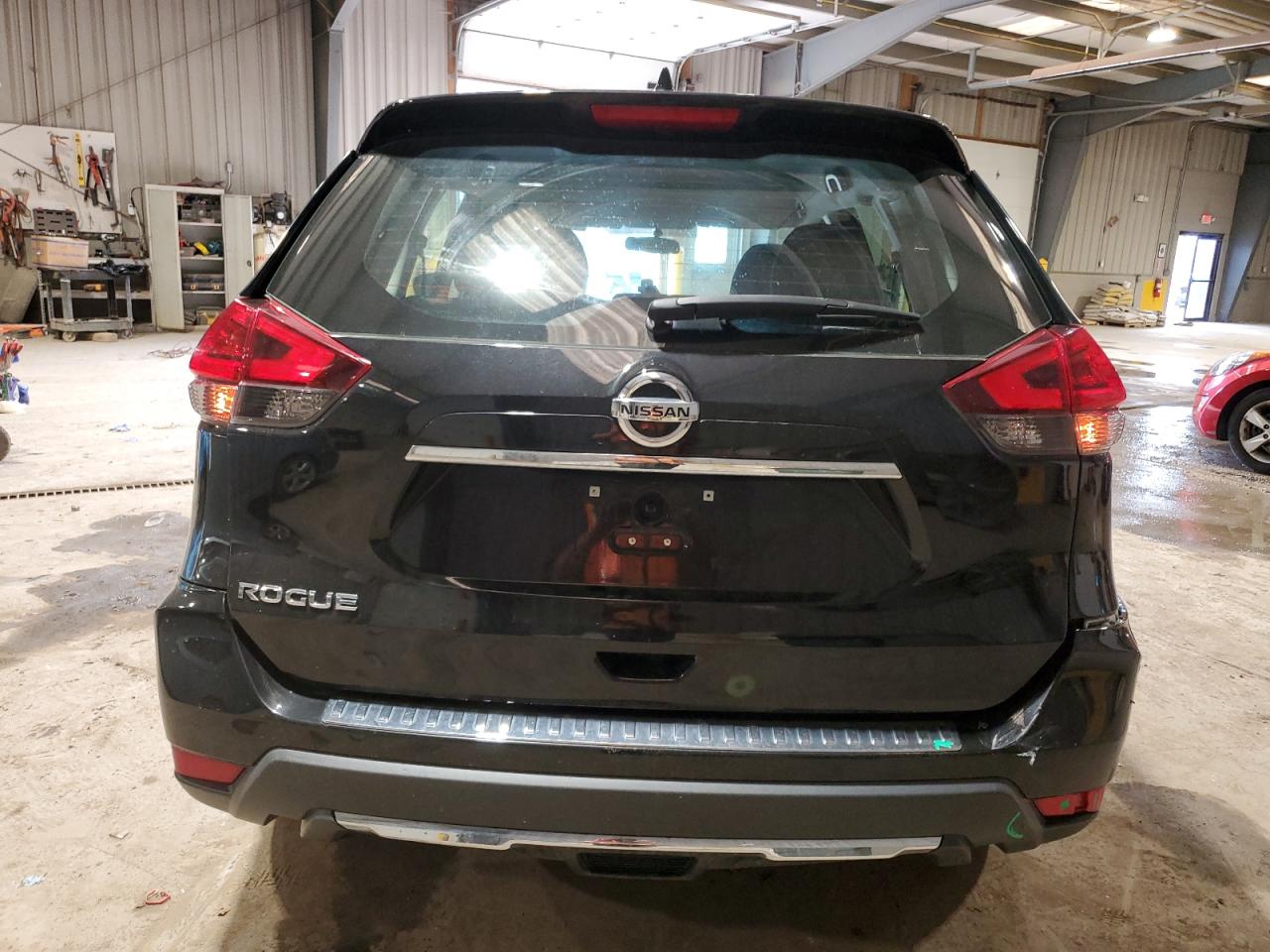 2017 Nissan Rogue - Image 6