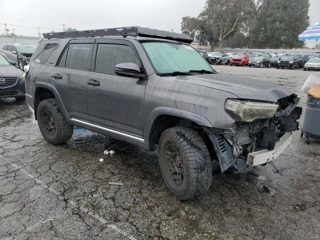  TOYOTA 4RUNNER 2018 Серый