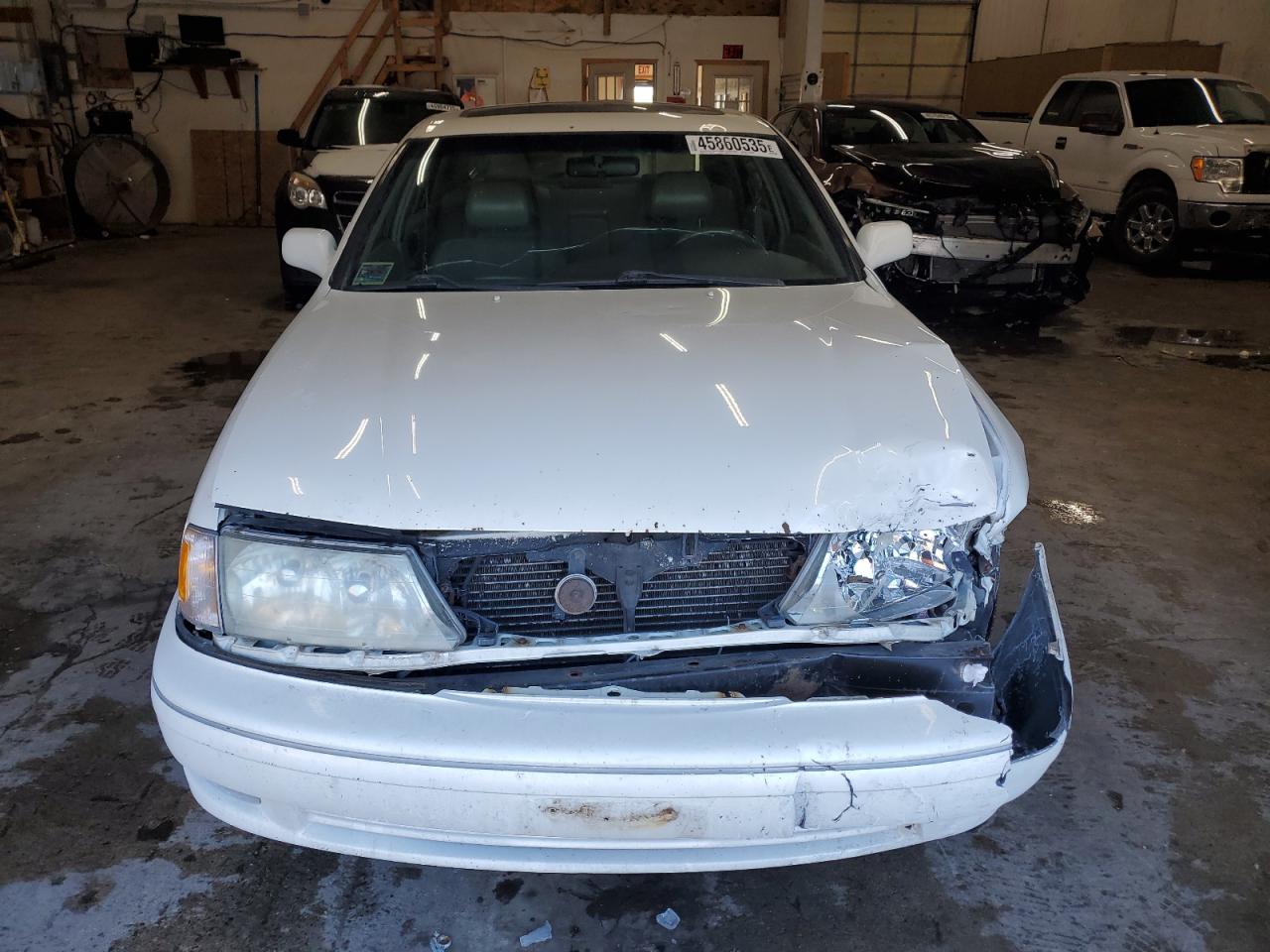 1999 Toyota Avalon - Image 5