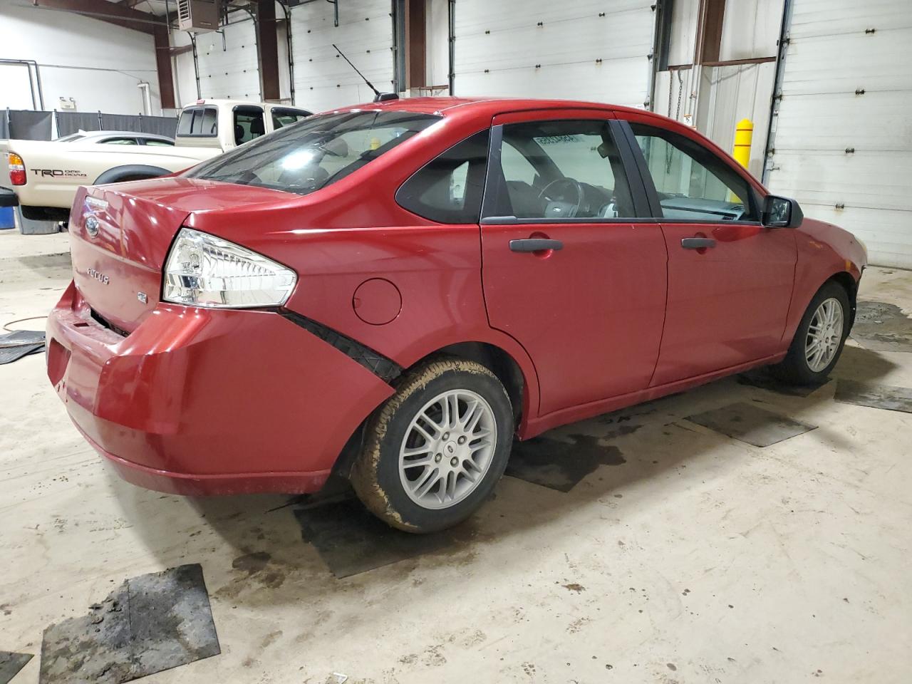 2010 Ford Focus - Image 3