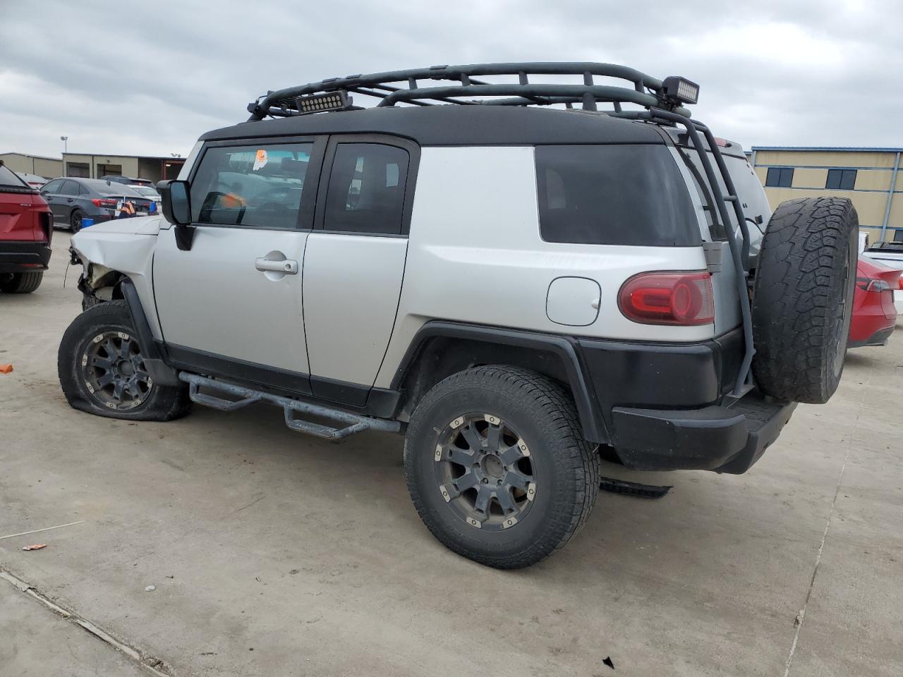 2007 Toyota FJ Cruiser - Image 2