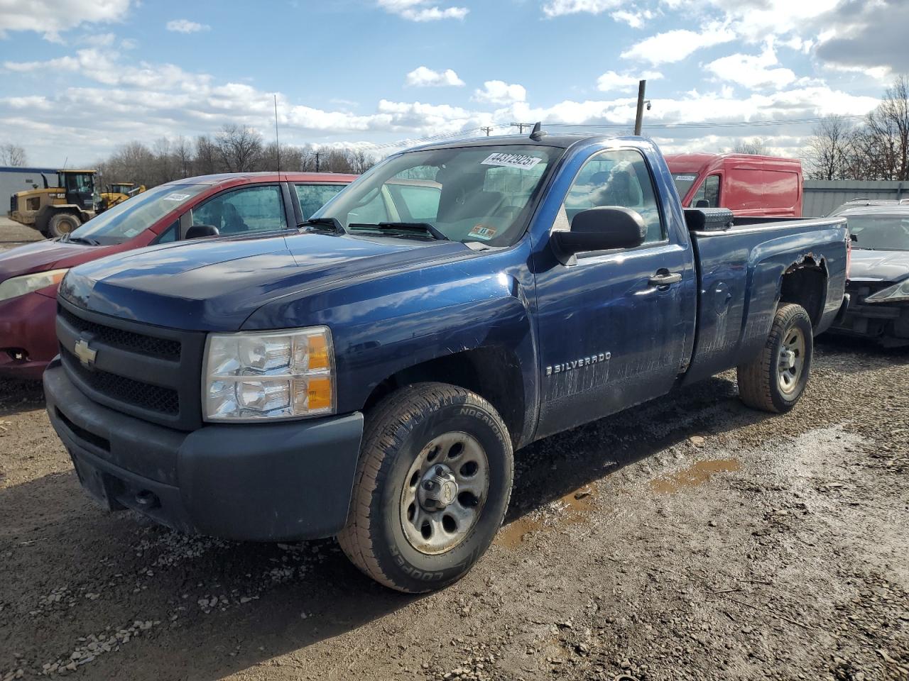 2009 Chevrolet Silverado - Image 1