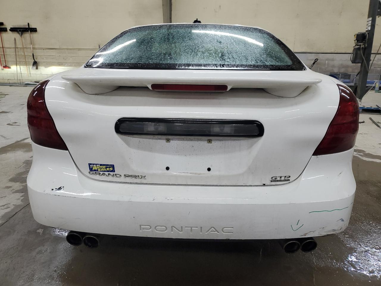 2005 Pontiac Grand Prix - Image 6