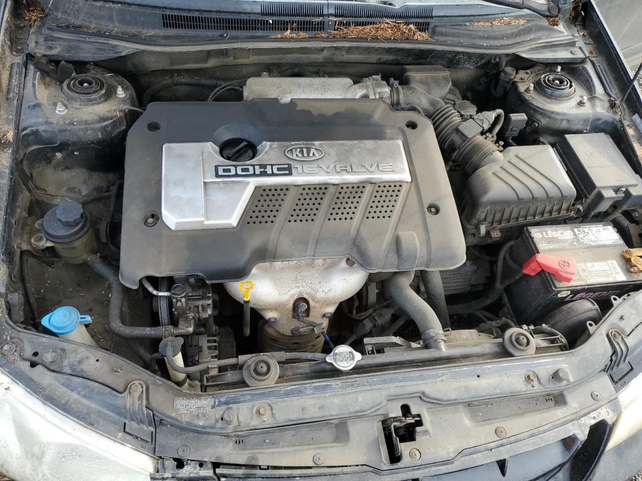 2005 Kia Spectra - Image 12